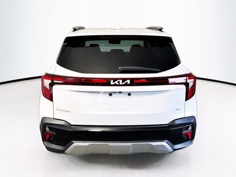 Certified 2024 Kia Seltos EX AWD/4WD image 6