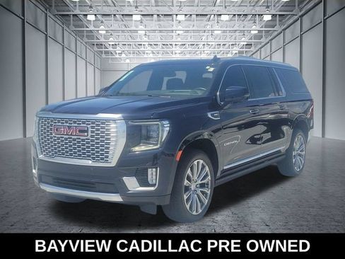 Used 2022 GMC Yukon XL Denali AWD/4WD image 1