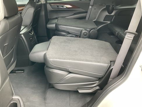 Used 2015 Cadillac Escalade Premium AWD/4WD image 42