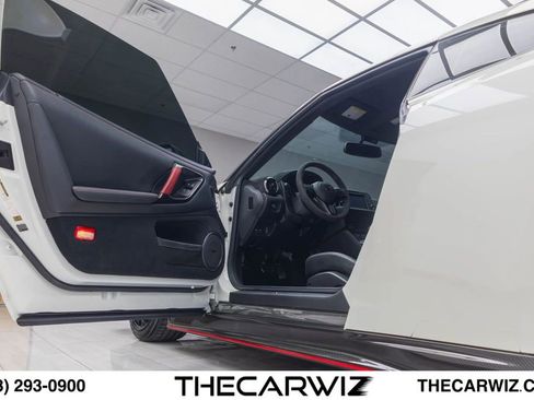 Used 2018 Nissan GT-R NISMO AWD/4WD image 41