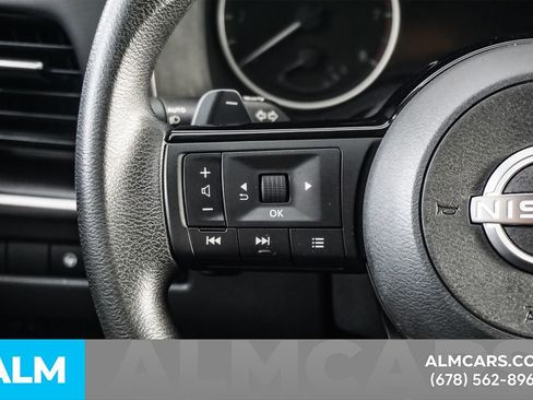 Used 2022 Nissan Rogue SV FWD image 26