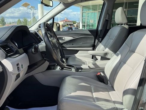 Certified 2019 Honda Ridgeline RTL-T image 10