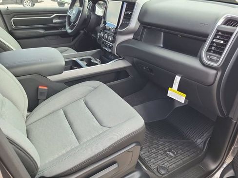 New 2026 RAM 1500 4x4 Crew Cab image 24