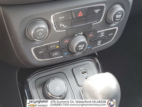 Used 2019 Jeep Compass Limited w/ Safety & Security Group AWD/4WD image 18