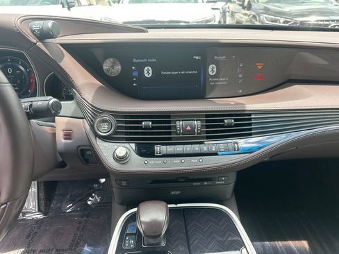 Used 2018 Lexus LS 500 RWD image 23