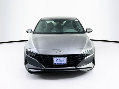 Used 2023 Hyundai Elantra SEL w/ Convenience Package FWD image 2