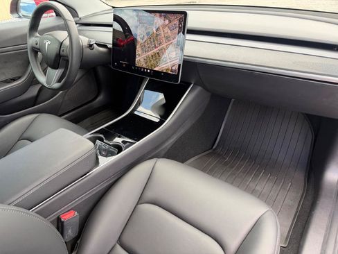 Used 2019 Tesla Model 3 Standard Range Plus RWD image 17