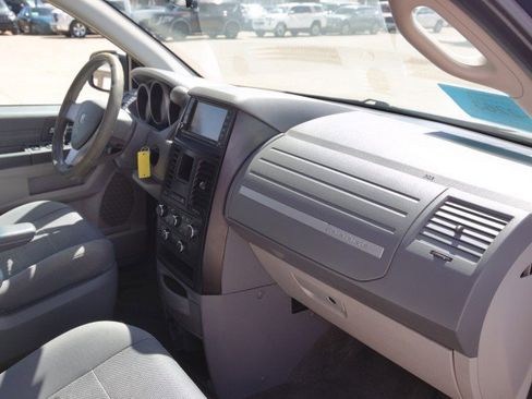 Used 2009 Dodge Grand Caravan SE image 31