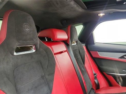 Used 2022 Jaguar F-PACE SVR image 26