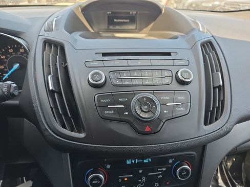 Used 2018 Ford Escape SE image 14