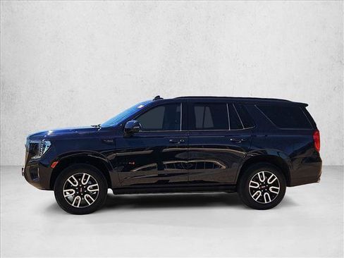 Used 2024 GMC Yukon AT4 w/ AT4 Premium Plus Package AWD/4WD image 9