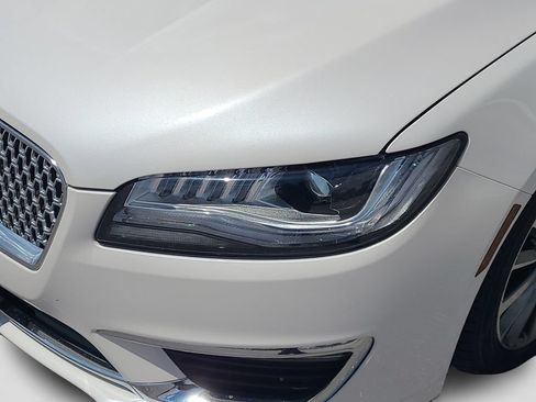 Used 2020 Lincoln MKZ FWD image 23