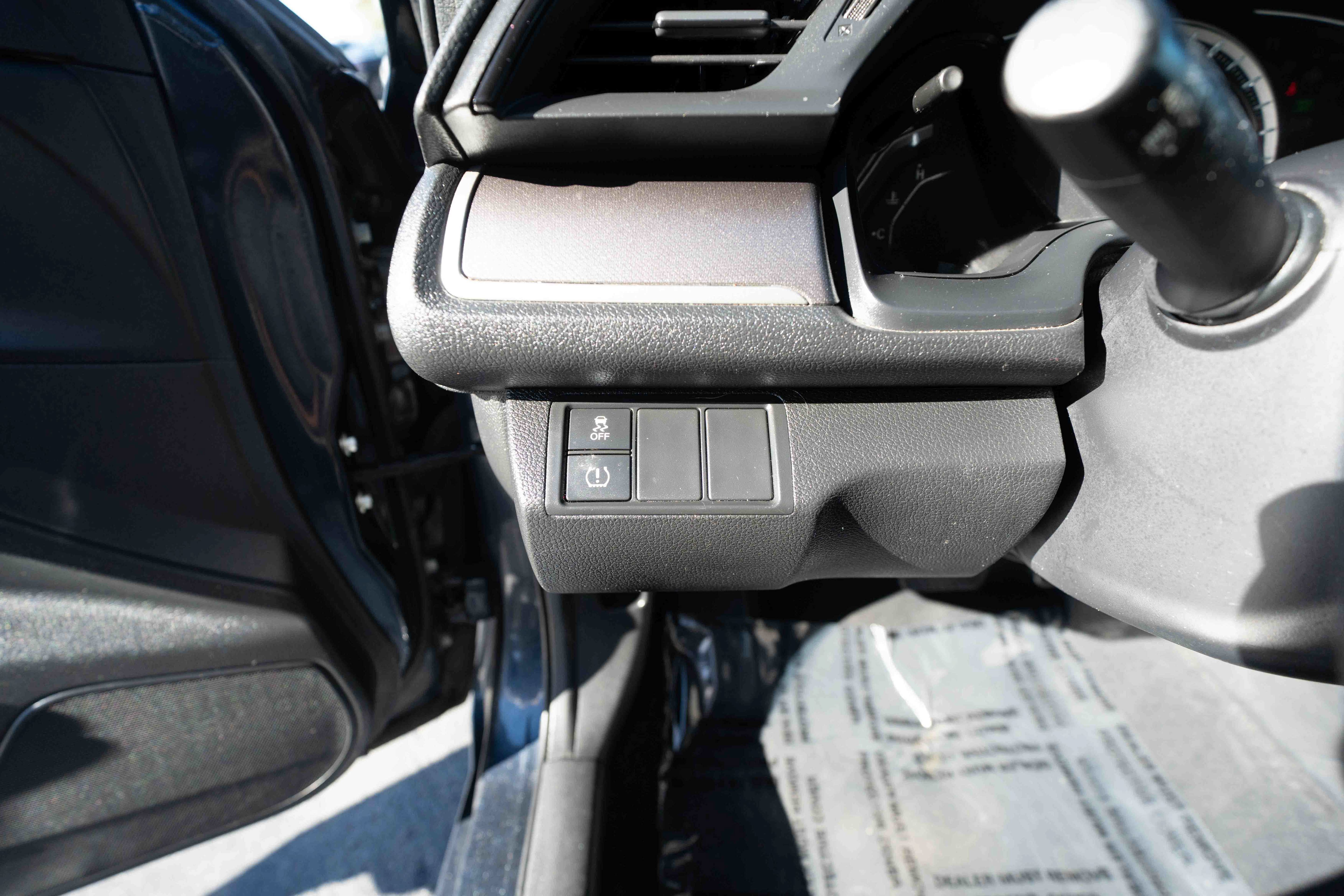Used 2018 Honda Civic LX image 11