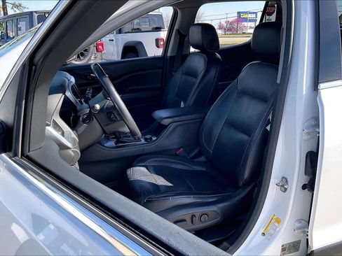 Used 2018 GMC Acadia SLT FWD image 8