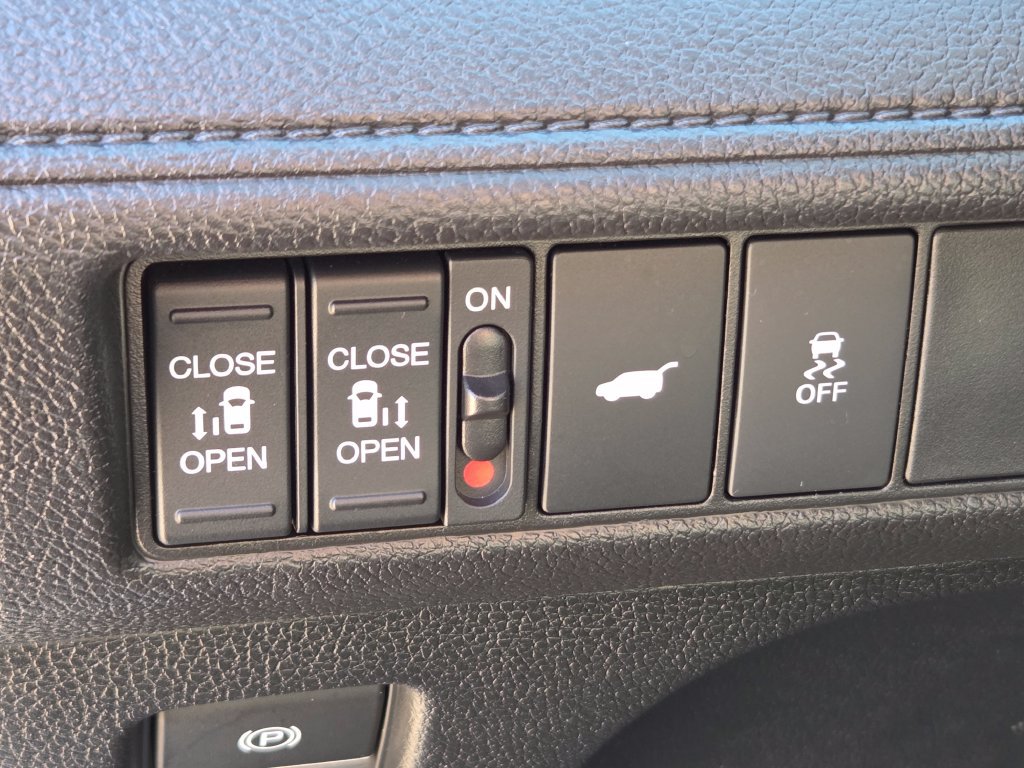 Certified 2025 Honda Odyssey EX-L image 10