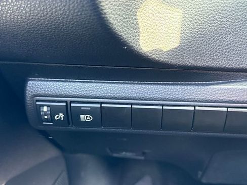 Used 2024 Toyota Corolla SE image 29