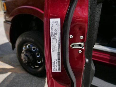 Used 2023 RAM 3500 Limited image 51