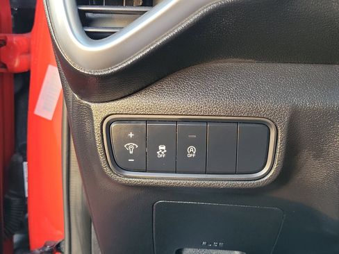 Used 2023 Kia Soul LX w/ Option Group 015 image 16