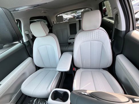 Used 2024 Hyundai Ioniq 5 Limited image 16