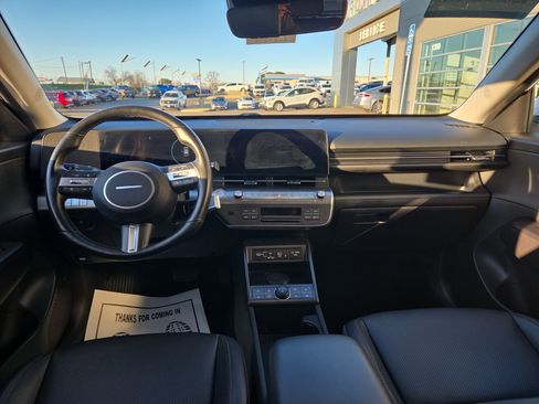 Used 2024 Hyundai Kona Limited image 15