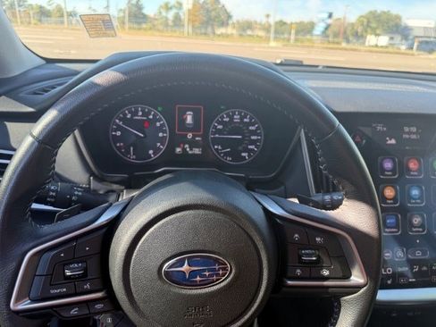 Used 2021 Subaru Outback Limited image 19
