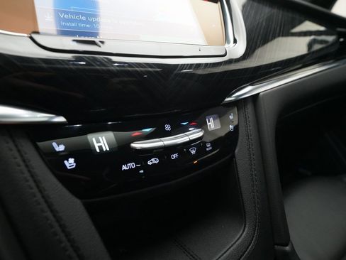 Used 2024 Cadillac XT6 Premium Luxury w/ LPO, Floor Liner Package image 21