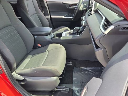Used 2023 Toyota RAV4 SE AWD/4WD image 16