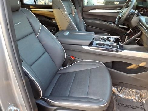 Certified 2025 Cadillac Escalade Sport AWD/4WD image 25