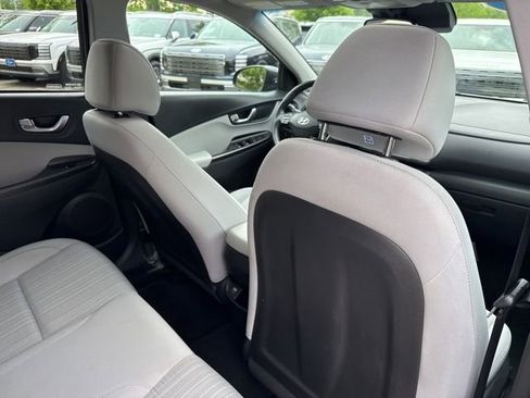 Certified 2023 Hyundai Kona SEL w/ Convenience Package AWD/4WD image 22