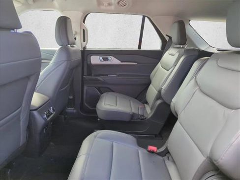 New 2026 Ford Explorer Active w/ Active Comfort Package image 16