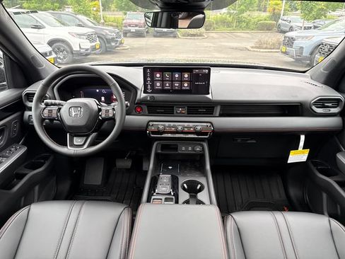 Used 2026 Honda Pilot TrailSport image 27