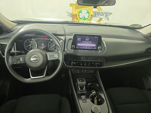 Used 2024 Nissan Rogue S AWD/4WD image 13
