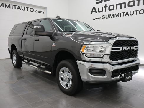 Used 2024 RAM 2500 Tradesman w/ Chrome Appearance Group AWD/4WD image 2