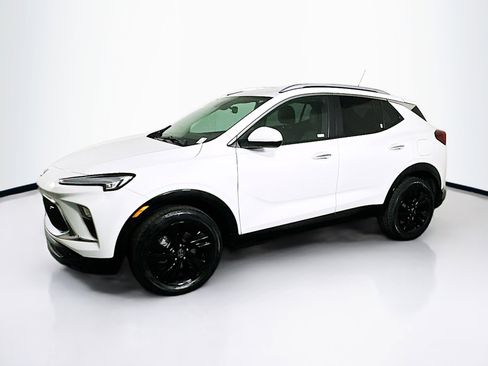 Used 2024 Buick Encore GX Sport Touring w/ Comfort Package image 4