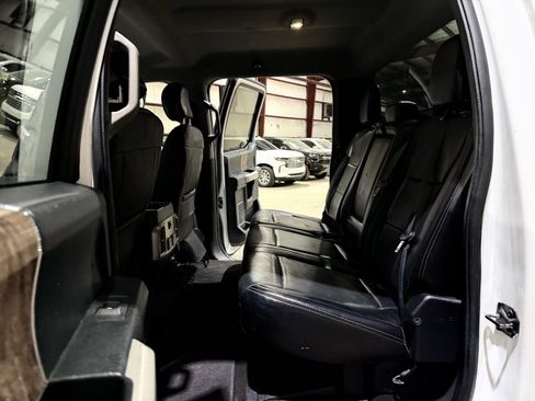 Used 2018 Ford F250 Lariat w/ Chrome Package AWD/4WD image 17