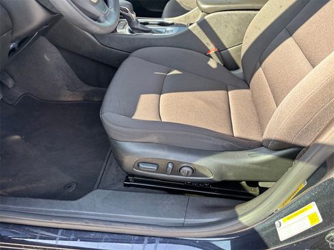 Certified 2023 Chevrolet Malibu LT w/ Driver Confidence Package image 25