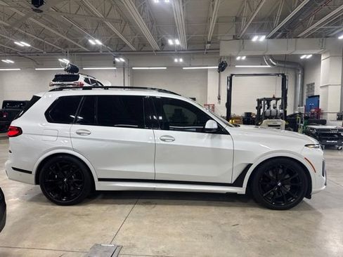 Used 2025 BMW X7 xDrive40i w/ M Sport Package AWD/4WD image 35