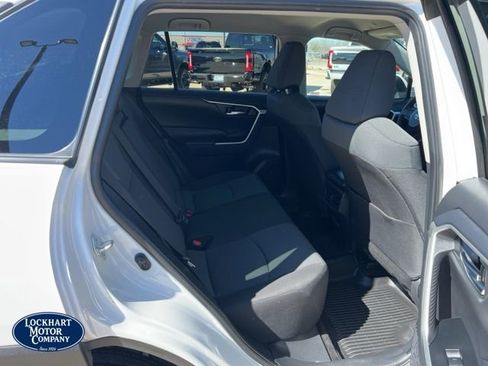 Used 2024 Toyota RAV4 XLE image 22