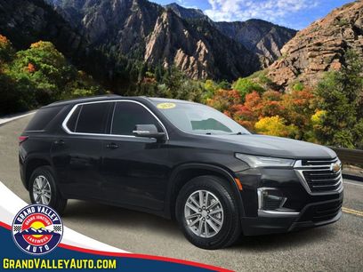 Used 2022 Chevrolet Traverse LT