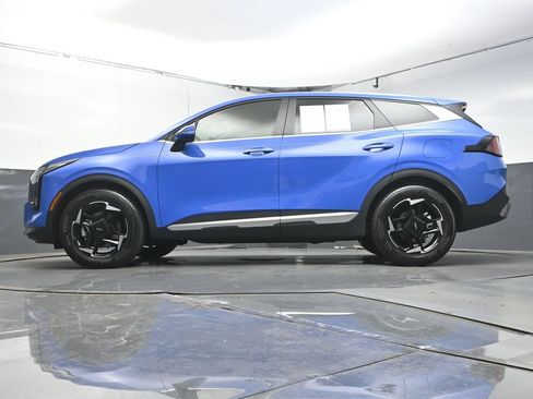 Used 2026 Kia Sportage EX FWD image 40