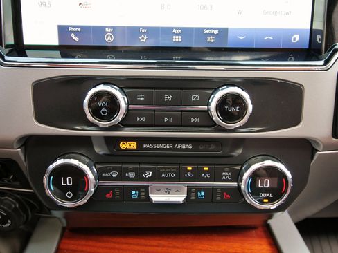Used 2022 Ford F250 King Ranch w/ King Ranch Ultimate Package AWD/4WD image 35