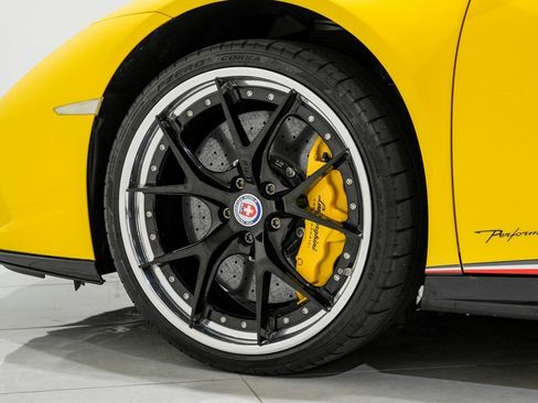 Used 2018 Lamborghini Huracan Performante image 64