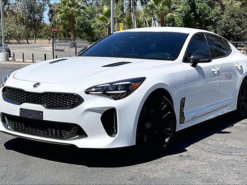 Used 2022 Kia Stinger GT-Line RWD image 2