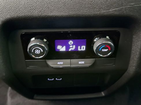 New 2026 Chevrolet Traverse LT FWD image 24