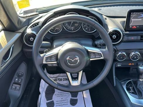 Used 2023 MAZDA MX-5 Miata Grand Touring w/ Weather Package image 19