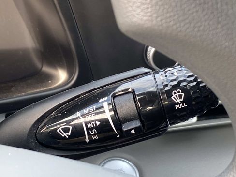 Used 2023 Hyundai Elantra SEL w/ Cargo Package image 15