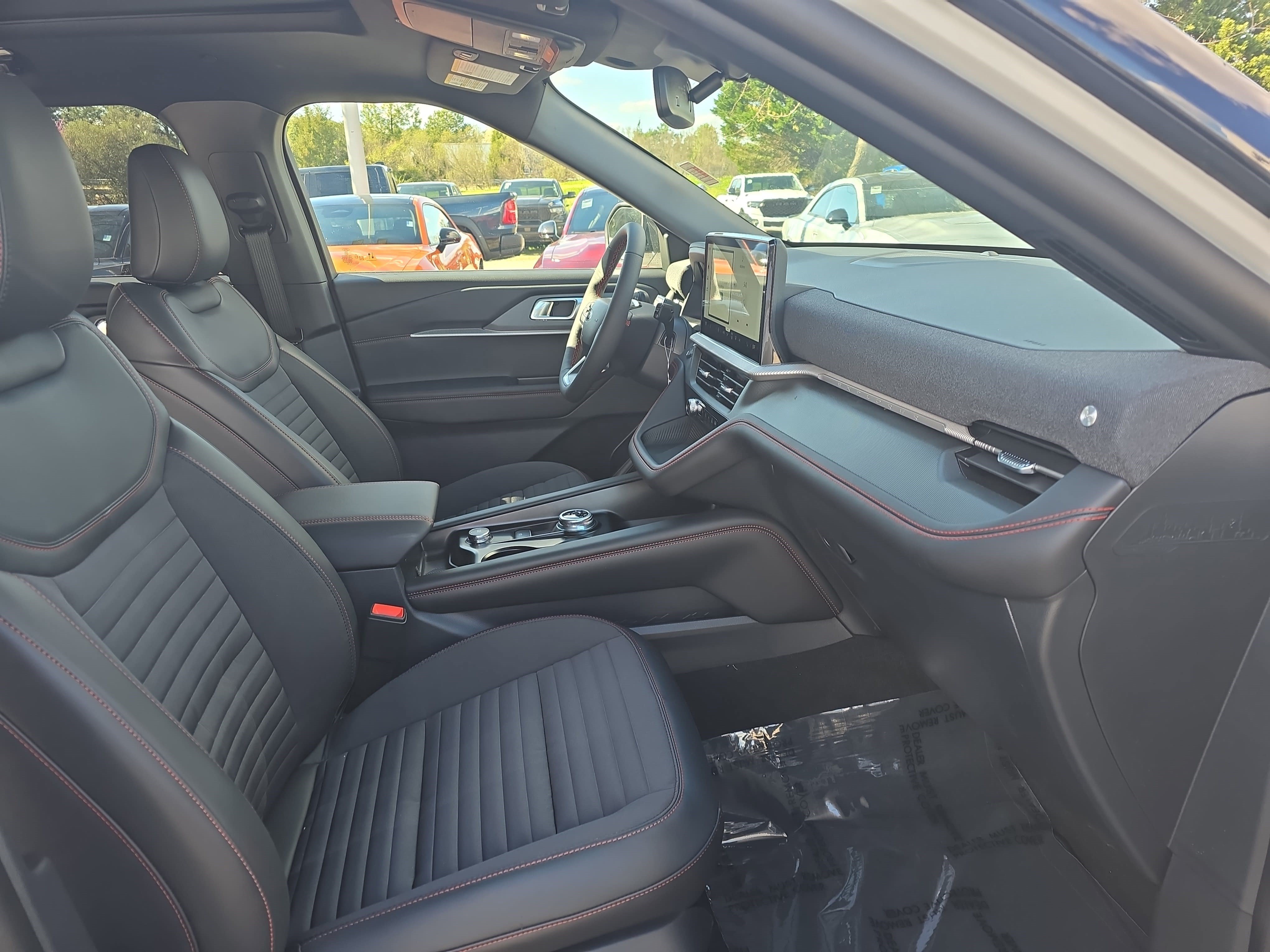 New 2026 Ford Explorer ST-Line w/ ST-Line Street Pack AWD/4WD image 10