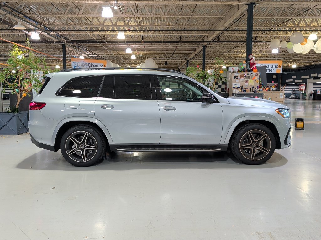 Used 2026 Mercedes-Benz GLS 450 4MATIC image 7