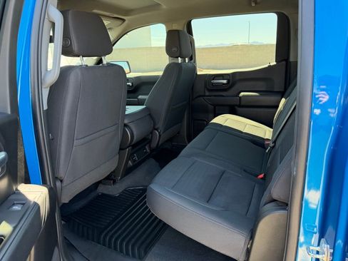 Used 2023 Chevrolet Silverado 1500 Custom AWD/4WD image 19