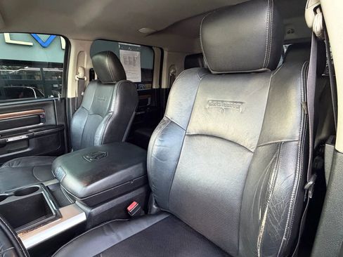 Used 2015 RAM 3500 Laramie w/ Cold Weather Group image 16